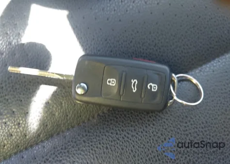 2012 Volkswagen Tiguan Le z USA, uszkodzony, nr VIN WVGAV7AX0CW560866